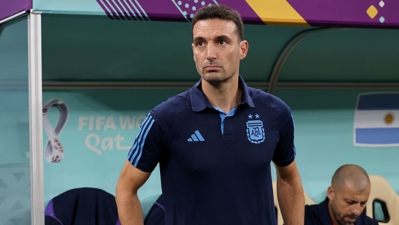 Cựu cầu thủ Argentina ‘quay xe’, công khai xin lỗi vì từng chỉ trích HLV Scaloni - Ảnh 1