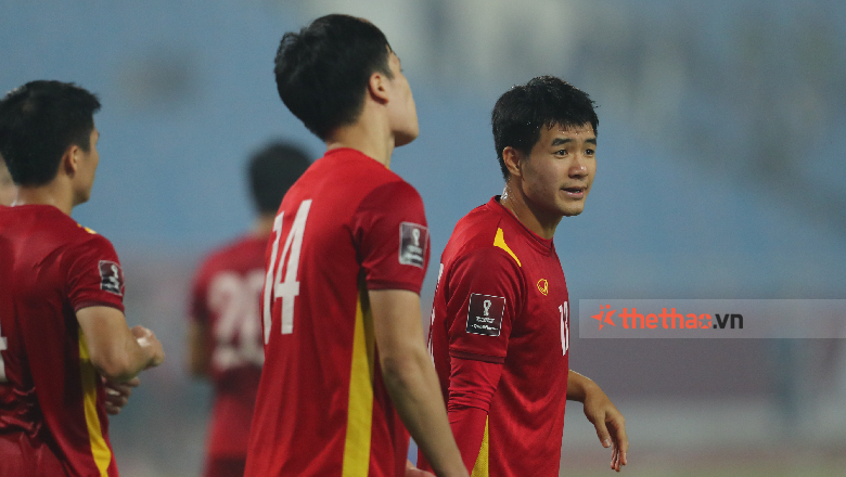 Danh sách ĐT Việt Nam dự AFF Cup 2022: Văn Quyết ở lại, Đức Chinh bị loại - Ảnh 1