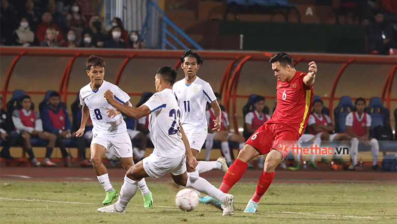 Danh sách ĐT Việt Nam dự AFF Cup 2022: Văn Quyết ở lại, Đức Chinh bị loại - Ảnh 2