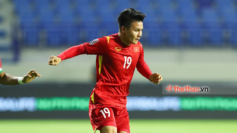 Quang Hải về nước, cùng ĐT Việt Nam dự AFF Cup 2022 - Ảnh 2