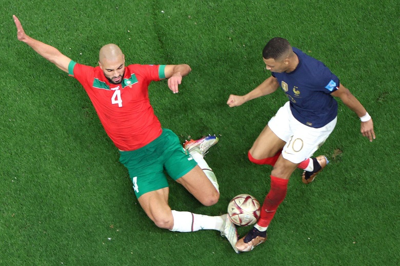 Sao Morocco được tổng thống Pháp gặp mặt, ca ngợi là tiền vệ hay nhất World Cup - Ảnh 1
