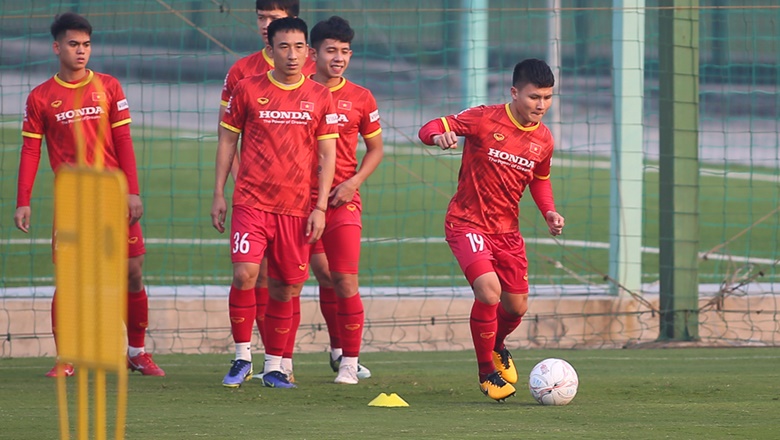 Quang Hải tập buổi đầu cùng ĐT Việt Nam, nói thẳng lý do trở về đá AFF Cup 2022 - Ảnh 2