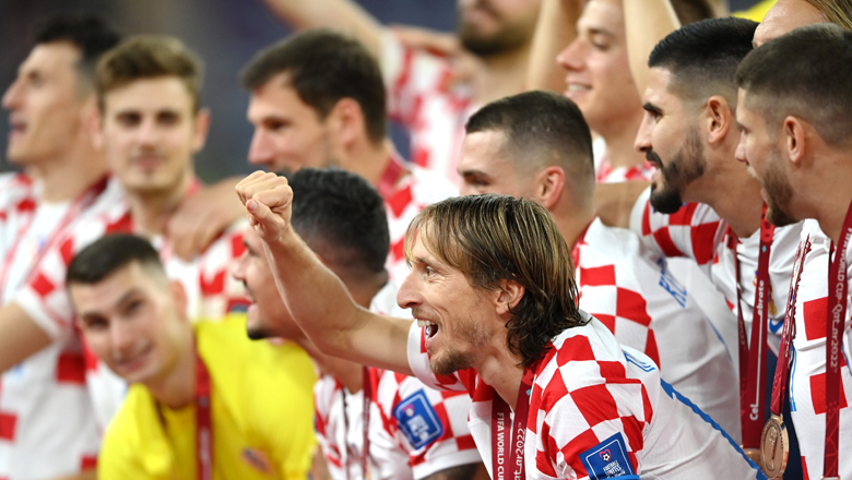 CĐV chế nhạo màn ăn mừng như một nhà vô địch World Cup của ĐT Croatia - Ảnh 3