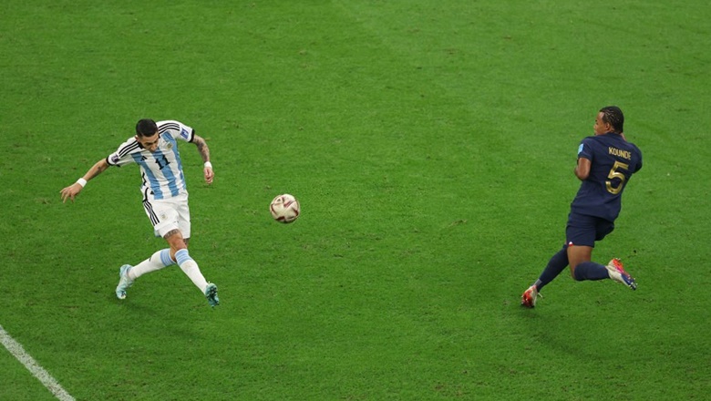 Trọng tài không xem lại VAR, cho Argentina hưởng 11m ngay khi Dembele phạm lỗi với Di Maria - Ảnh 2