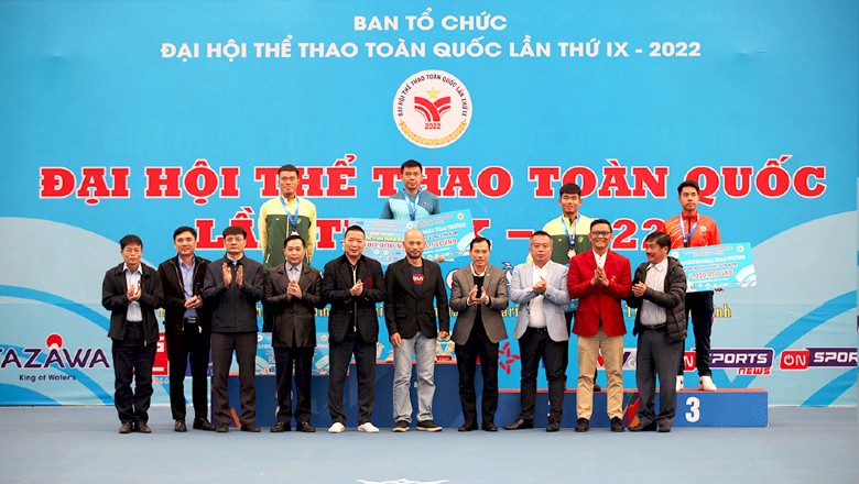 Lý Hoàng Nam ngược dòng hạ Phạm Minh Tuấn, giành HCV Đại hội TTTQ 2022 - Ảnh 2