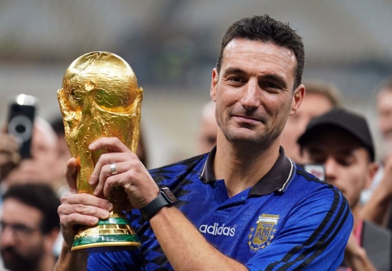 Scaloni sắp nhận thưởng lớn từ LĐBĐ Argentina sau chức vô địch World Cup  2022
