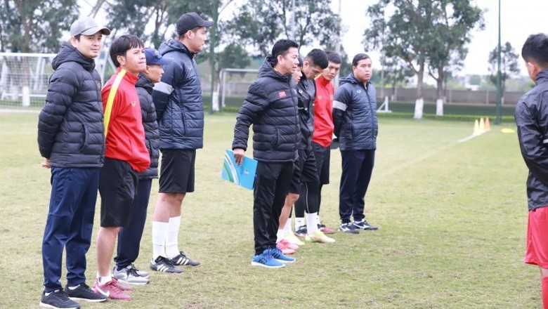 ‘U20 Việt Nam phải chơi tấn công, mãi đá phòng ngự thì không bao giờ phát triển’ - Ảnh 2
