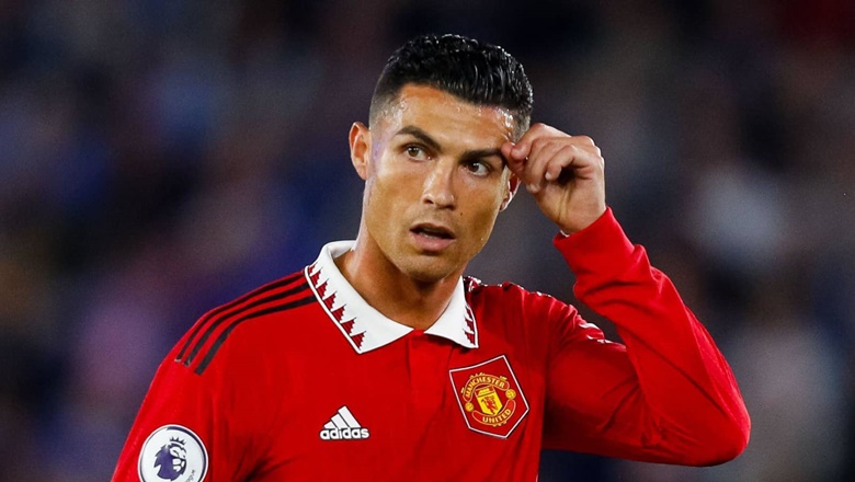 Fan chỉ trích Ronaldo 'bị tiền làm mờ nhân phẩm' khi gia nhập Al Nassr - Ảnh 3