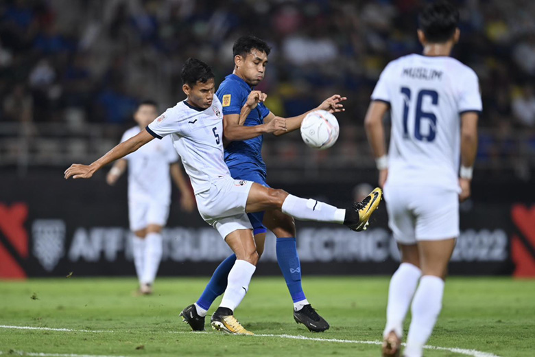 CĐV Campuchia nổi giận với BTC AFF Cup 2022 vì ĐT Thái Lan được hưởng phạt đền - Ảnh 2