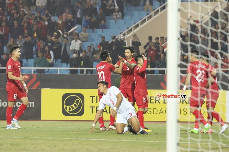 TRỰC TIẾP Việt Nam 2-0 Myanmar: Tiến Linh nhân đôi cách biệt - Ảnh 15