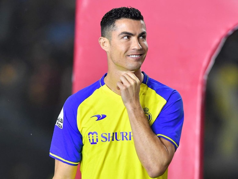 Ronaldo chưa thể đá trận ra mắt Al Nassr vì án treo giò của LĐBĐ Anh - Ảnh 2