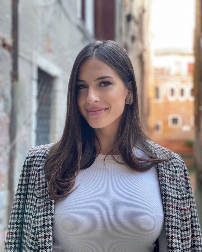 Chiêm ngưỡng nhan sắc nữ cầu thủ xinh đẹp nhất nước Ý - Ảnh 13
