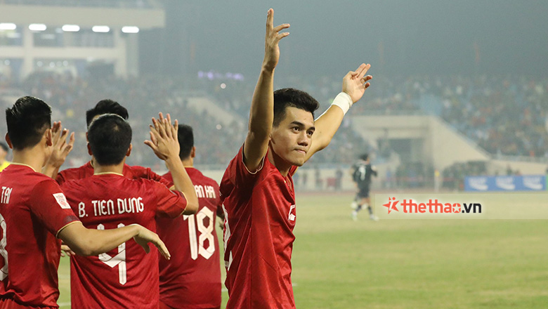Kết quả bóng đá Việt Nam vs Indonesia: Tiến Linh lập cú đúp đưa ĐTVN đi tiếp - Ảnh 1