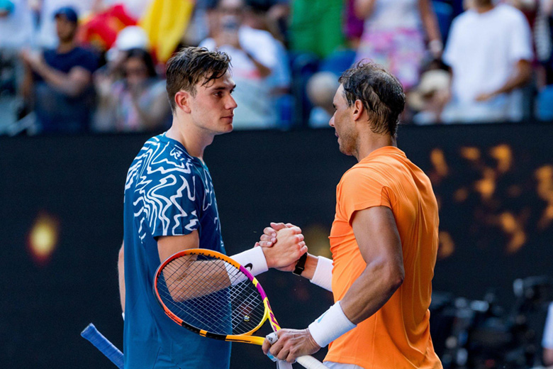 Nadal thể hiện bản lĩnh trước Draper, thẳng tiến vào vòng 2 Úc mở rộng 2023 - Ảnh 1