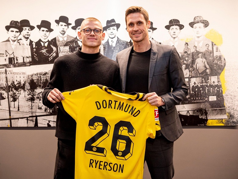 Dortmund đón tân binh trước ngày Bundesliga trở lại - Ảnh 1