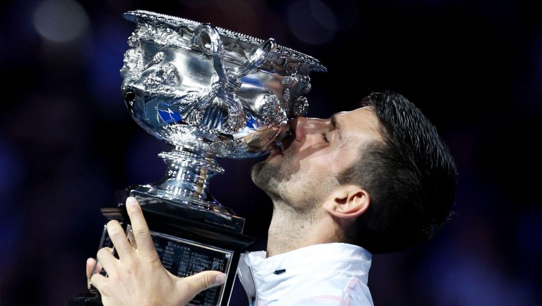 Djokovic đánh bại Tsitsipas sau 3 set, vô địch Úc Mở rộng lần thứ mười - Ảnh 3