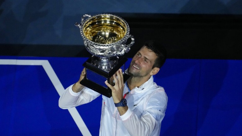 Djokovic san bằng kỷ lục 22 Grand Slam của Nadal, trở lại ngôi số 1 thế giới - Ảnh 2