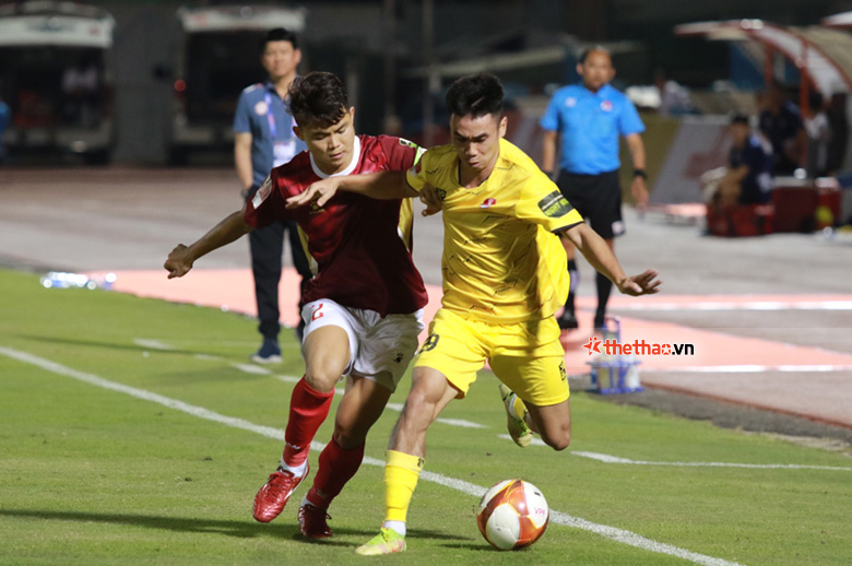 HLV Chu Đình Nghiêm: Cầu thủ Hải Phòng đã vượt qua ốm đau để giành chiến thắng - Ảnh 1
