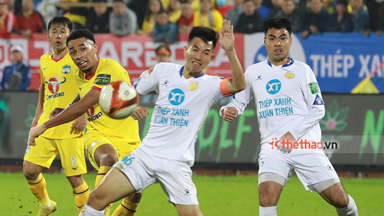Kết quả bóng đá Nam Định vs HAGL: Đôi công mãn nhãn, mưa bàn thắng ở Thiên Trường  - Ảnh 1