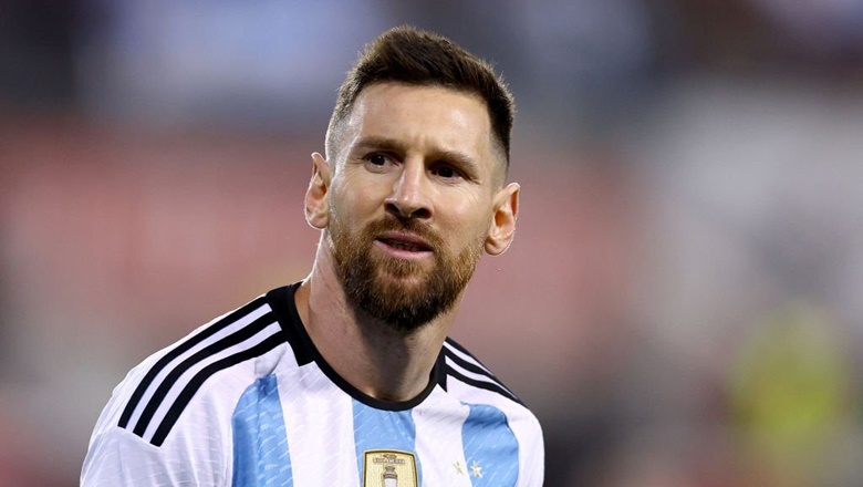 Rò rỉ tin Messi vượt mặt Benzema và Mbappe, giành giải The Best 2022 - Ảnh 1