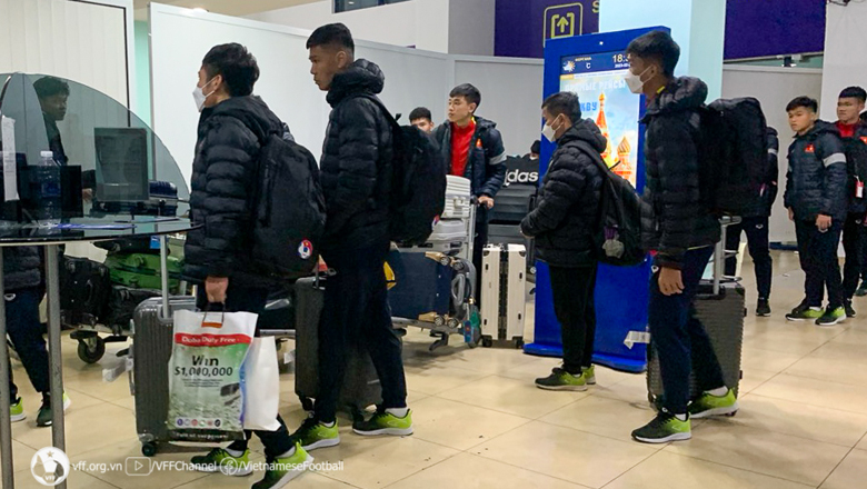 ĐT U20 Việt Nam chịu cái lạnh 5 độ C khi tới Uzbekistan tham dự giải châu Á - Ảnh 3