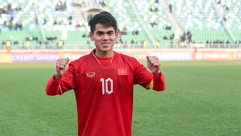 Khuất Văn Khang xuất sắc nhất trận U20 Việt Nam thắng U20 Australia - Ảnh 1