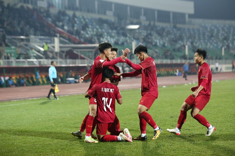 Quốc Việt cân bằng kỷ lục tồn tại gần 10 năm của U20 Việt Nam ở giải châu Á - Ảnh 3