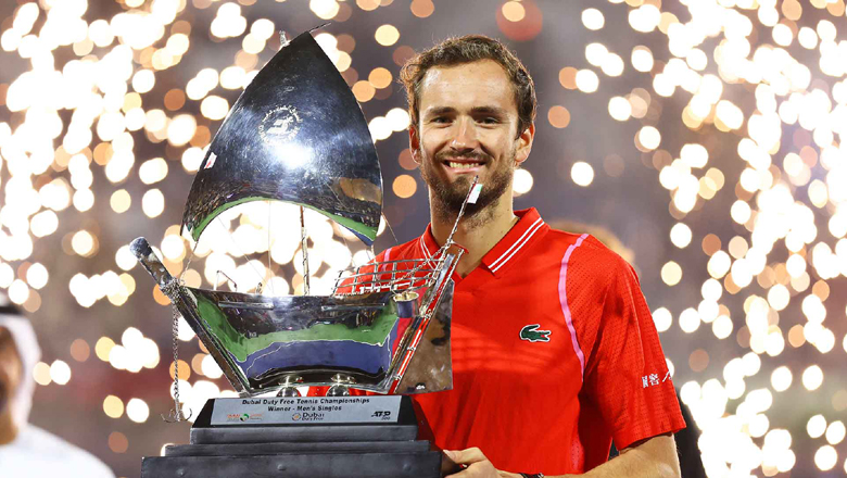 Daniil Medvedev giành danh hiệu ATP thứ ba liên tiếp - Ảnh 1
