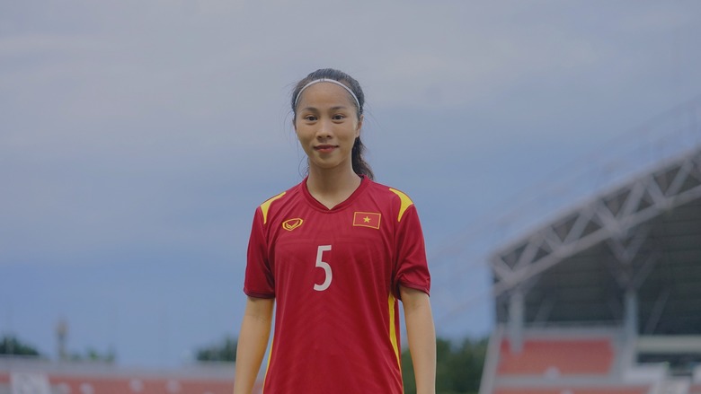 Chiêm ngưỡng nhan sắc vạn người mê của đội trưởng ĐT U20 nữ Việt Nam - Ảnh 2