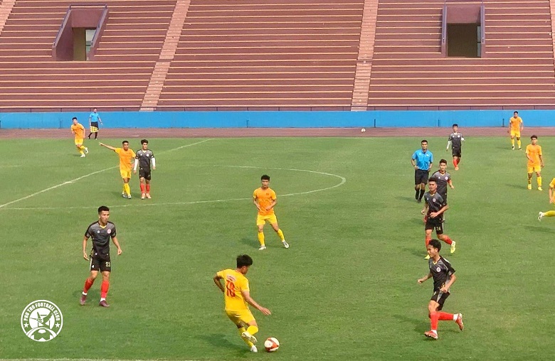 U23 Việt Nam nhẹ nhàng hạ CLB hạng Nhất, HLV Troussier mừng thầm trước ngày dự Doha Cup  - Ảnh 2