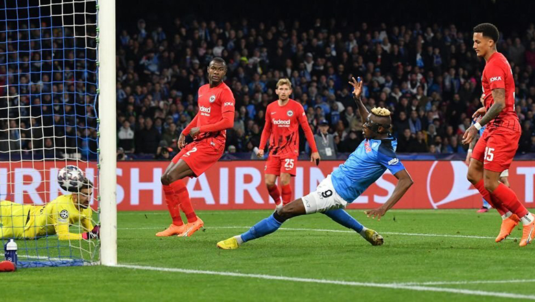 Kết quả bóng đá Napoli vs Frankfurt: Osimhen ghi cú đúp, đại diện Serie A đi tiếp - Ảnh 2