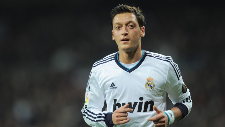 Mesut Ozil chính thức tuyên bố giải nghệ ở tuổi 34 - Ảnh 1