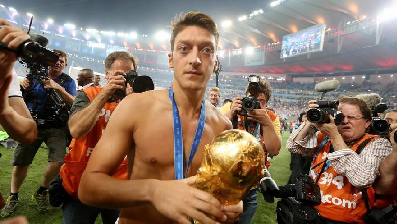 Mesut Ozil chính thức tuyên bố giải nghệ ở tuổi 34 - Ảnh 3
