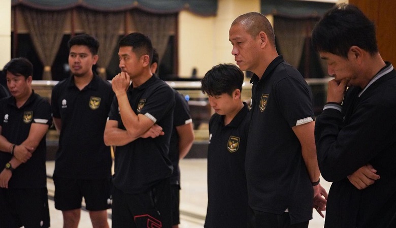 Cầu thủ U20 Indonesia khóc hết nước mắt vì mất U20 World Cup 2023 - Ảnh 3