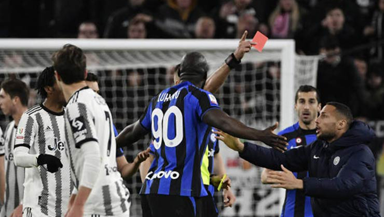Lukaku ghi bàn rồi nhận thẻ đỏ khi gặp Juventus ở bán kết Coppa Italia - Ảnh 1