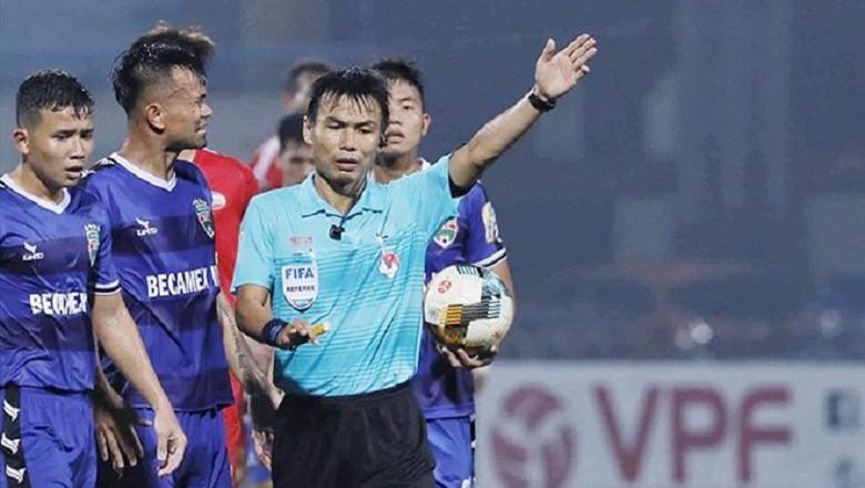 Trọng tài bắt trận Nam Định - Khánh Hòa nghỉ làm nhiệm vụ ở vòng 6 V.League 2023 - Ảnh 1