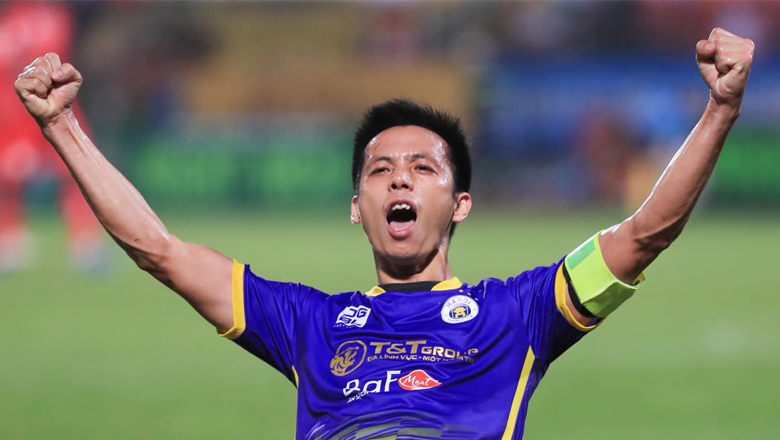 Văn Quyết trải lòng về 100 bàn thắng tại V.League, mơ làm nên chuyện tại AFC Champions League - Ảnh 1