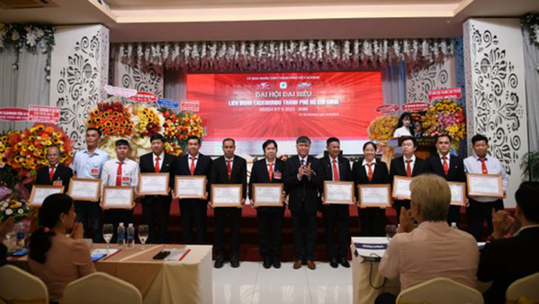 Ông Nguyễn Văn Hiếu tiếp tục làm Chủ tịch Liên đoàn taekwondo TPHCM - Ảnh 1