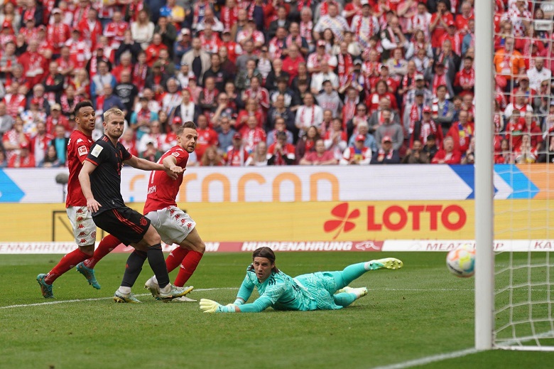 Kết quả bóng đá Mainz vs Bayern Munich: 14 phút ác mộng, khủng hoảng leo thang - Ảnh 1