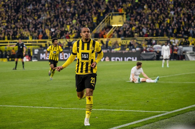 Kết quả bóng đá Dortmund vs Frankfurt: Hiệp 1 bùng nổ, độc chiếm ngôi đầu - Ảnh 3