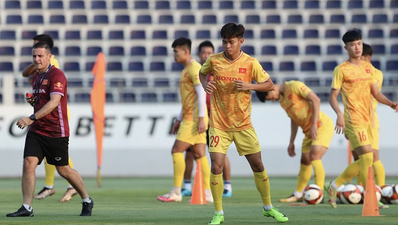 U22 Việt Nam chia tay 7 cầu thủ trước thềm SEA Games 32 - Ảnh 2
