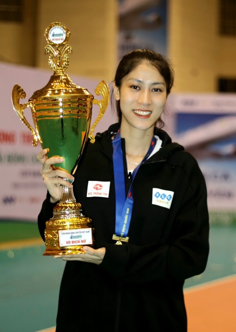 Top 5 mỹ nhân của thể thao Việt Nam ở SEA Games 32: Mỹ Tiên, Thúy Vi khoe sắc - Ảnh 7