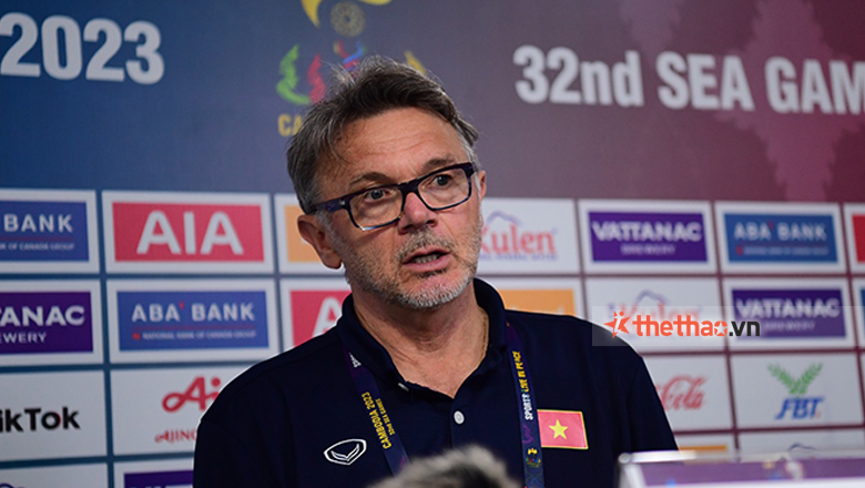 HLV Troussier: ‘U22 Việt Nam còn thiếu bình tĩnh, đưa ra quyết định vội vàng’ - Ảnh 1