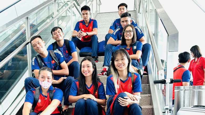 ĐT Quần vợt Việt Nam lên đường sang Campuchia dự SEA Games 32 - Ảnh 2