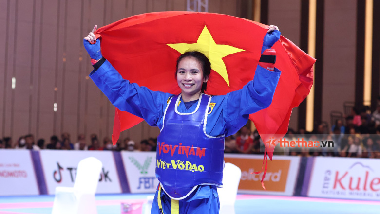 Lê Thị Hiền thắng đậm 7-0 võ sĩ Lào, Việt Nam có HCV thứ ba ở SEA Games 32 - Ảnh 2