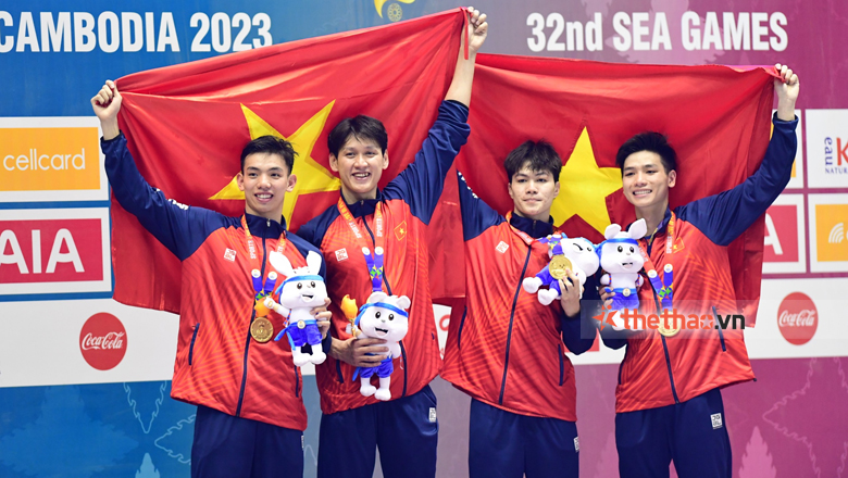 Huy Hoàng, Quý Phước ngược dòng ngoạn mục, mang về HCV bơi đồng đội nam SEA Games 32 - Ảnh 1