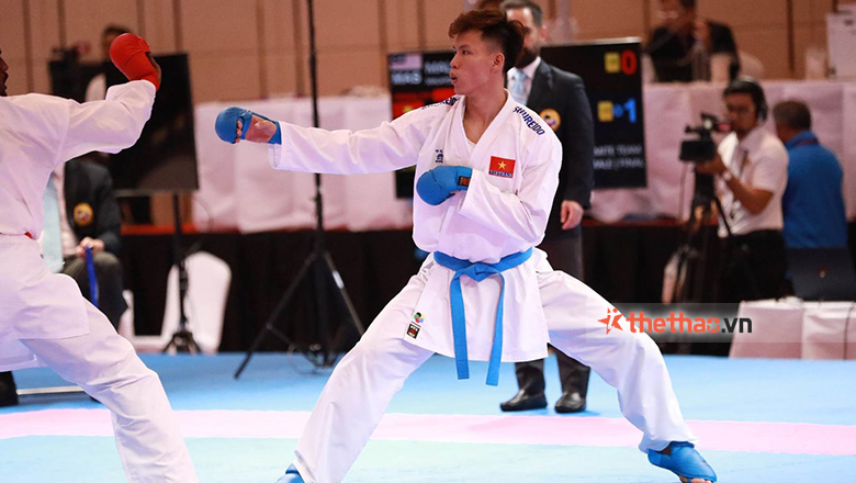 Các VĐV Karate Việt Nam vỡ òa cảm xúc với 2 tấm HCV đồng đội đầy kịch tính tại SEA Games 32 - Ảnh 8