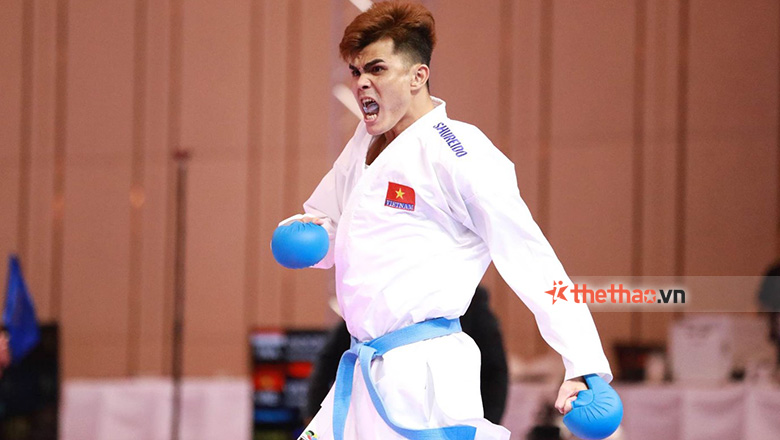 Các VĐV Karate Việt Nam vỡ òa cảm xúc với 2 tấm HCV đồng đội đầy kịch tính tại SEA Games 32 - Ảnh 11