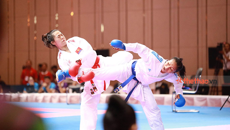 HLV Karate Indonesia gây gổ với trọng tài vì thua Việt Nam - Ảnh 1