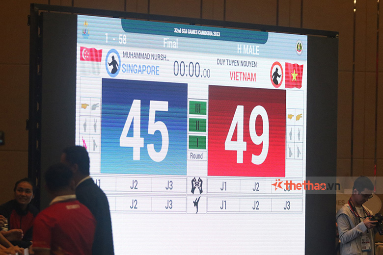 Duy Tuyến bảo vệ thành công HCV Pencak Silat trong trận đấu bảng điểm 'nhảy số lạ' - Ảnh 3